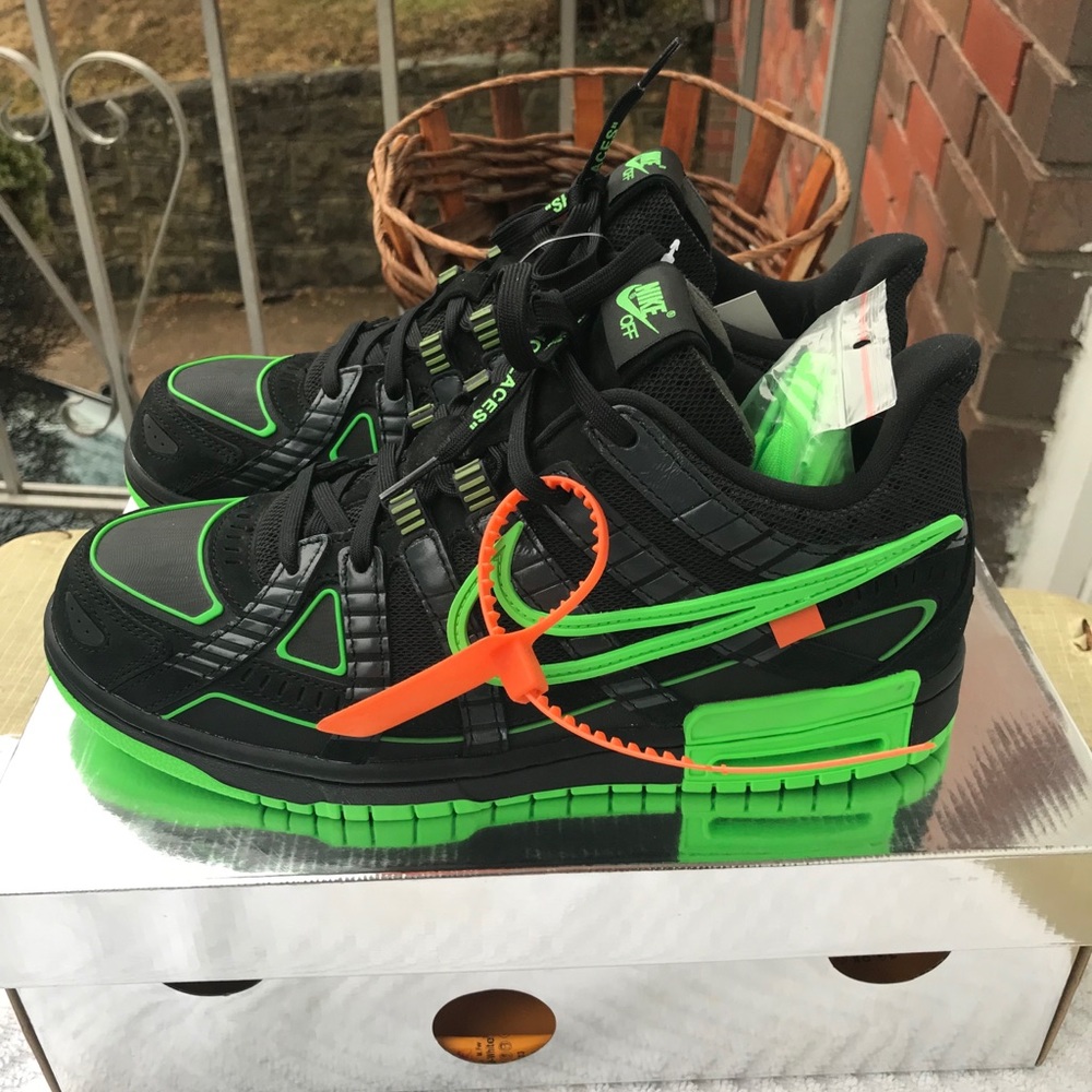 Nike Sb off white rubber dunk